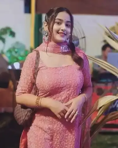 Call Girls Shirpur Cash On Delivery